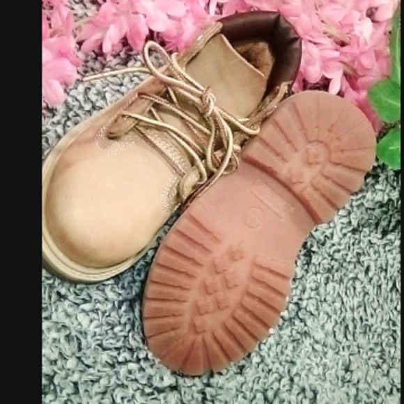 Timberland's - Picture 4 of 4